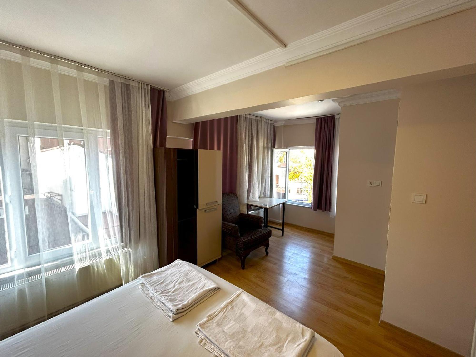 Meydan Pansiyon Uskudar Hotell Istanbul Exteriör bild